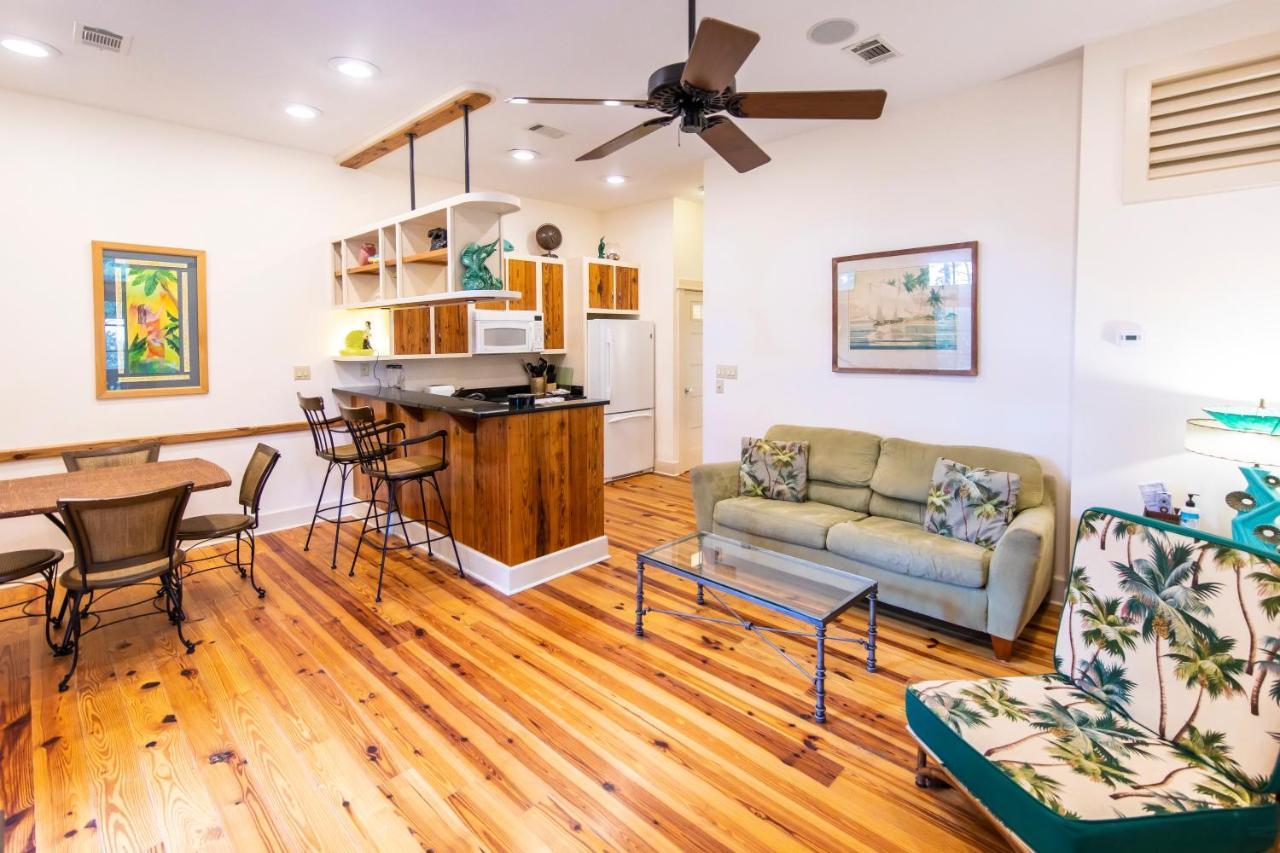 Hibiscus Coffee & Guesthouse Grayton Beach Exterior photo